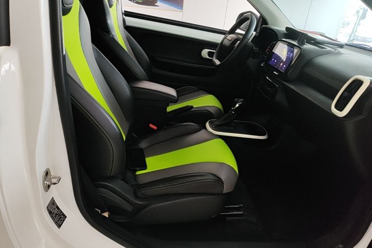 Used Roewe Clever 2021 302 km New Four-Seater Super-Efficient Version
