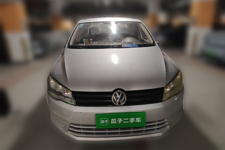 Used Volkswagen Jetta 2015 1.6L Manual Fashion Edition Front