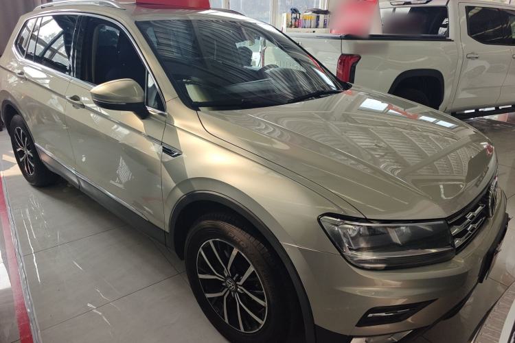 Used Volkswagen Tiguan L 2018 330TSI Automatic Two-Wheel Drive Luxury Edition
