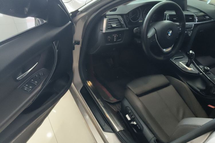 Used BMW 3 Series 2018 320Li Fashion Model
