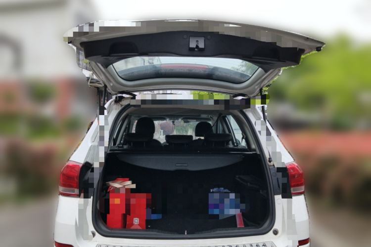 Used Haval H6 2017 Blue Label Sport Edition 1.5T Automatic Two-Wheel Drive Luxury Model Trunk