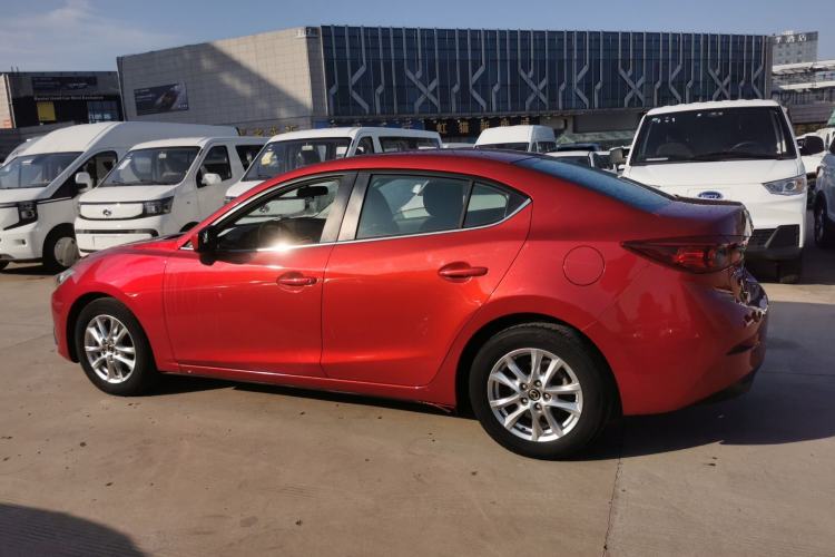 Used Mazda Mazda 3 Axela 2014 Sedan 1.5L Automatic Luxury Model