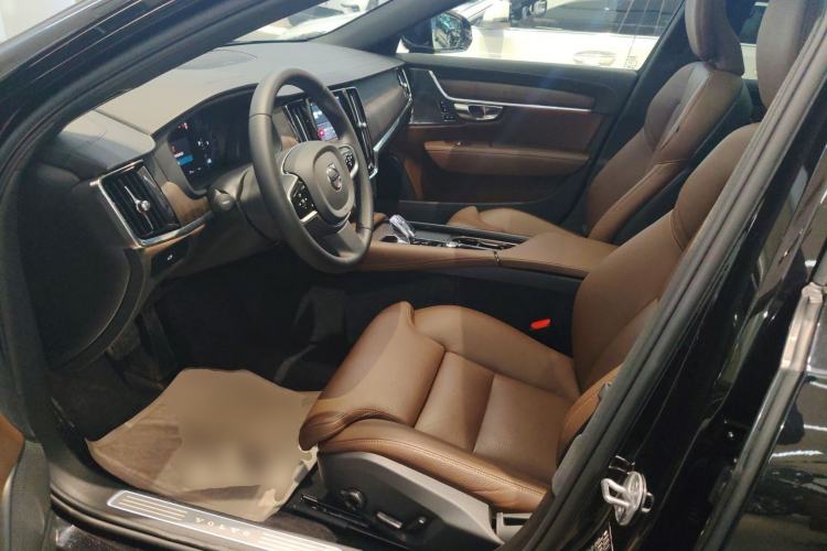 Used Volvo S90 2025 B5 Zhiyuan Luxury Edition