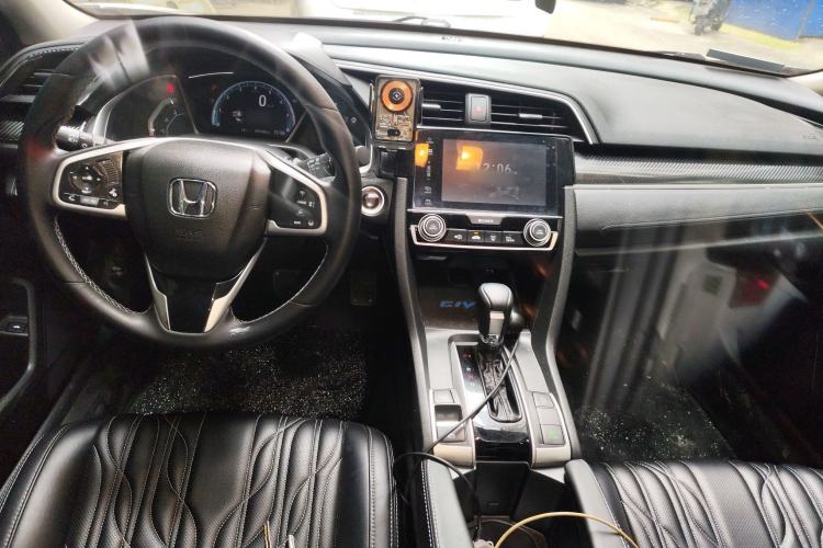 Used Honda Civic 2016 220TURBO CVT Luxury Edition
