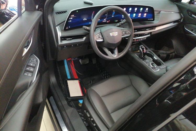 Used Cadillac XT4 2024 28T Two-Wheel-Drive Luxury Version