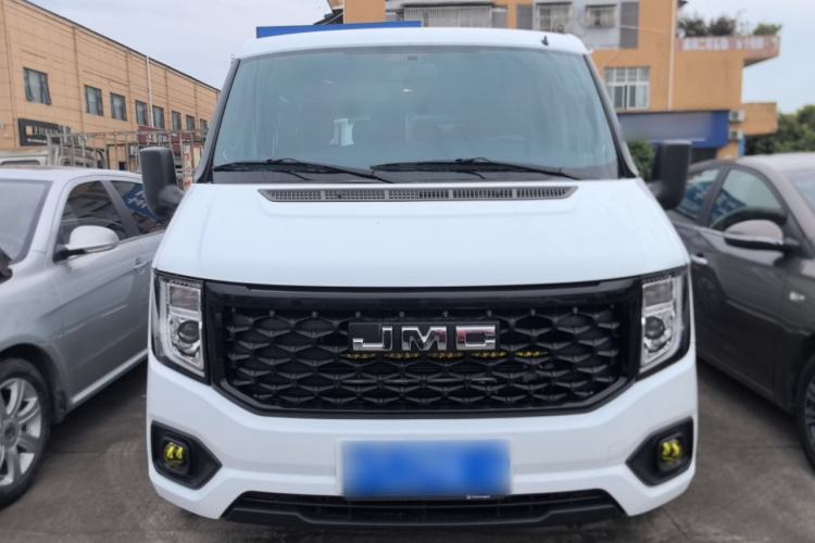 Used JMC Fushun 2023 2.0T Automatic Short-Wheelbase Low-Roof Commercial & Multi-Purpose Passenger Vehicle 6-Seater with Dual-Opening Tailgate Front