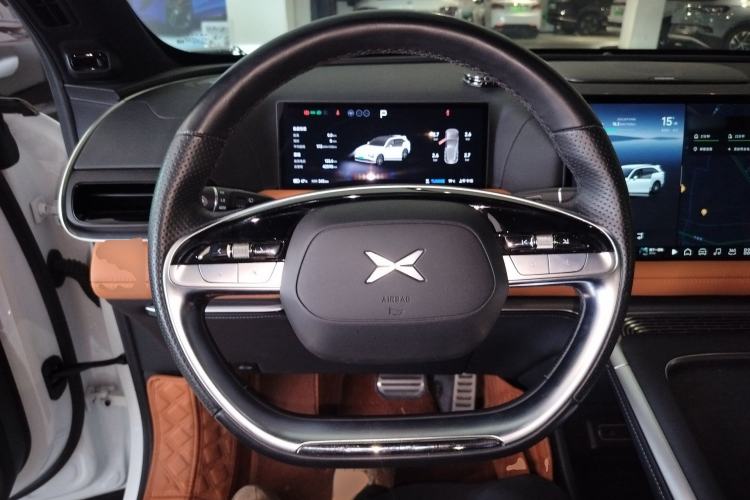 Used XPeng G9 2022 650 Performance Edition Max Steering Wheel