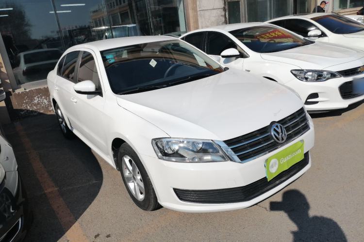 Used Volkswagen Lavida 2017 1.6L Automatic Comfort Edition Front Right 45 Deg