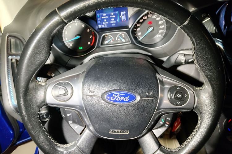 Used Ford Focus 2012 Hatchback 2.0L Automatic Luxury Sport Model
