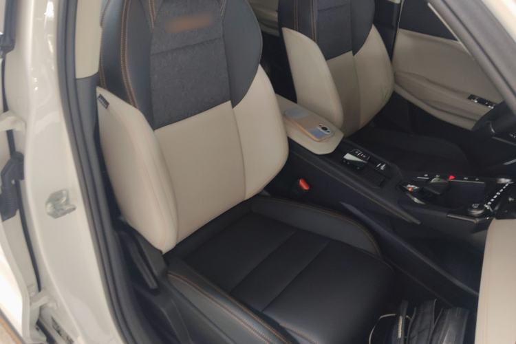 Used Lynk & Co 06 EM-P 2022 PHEV 84 km Range Pro Version
