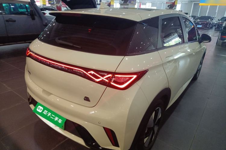 Used BYD Dolphin 2023 420 km Fashion Edition
