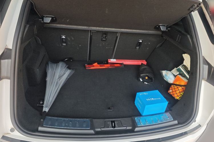 Used Land Rover Range Evoque 2020 249 PS R-DYNAMIC SE Sport Technology Edition Trunk