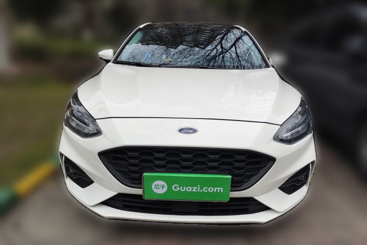 Used Ford Focus 2021 Hatchback EcoBoost 180 Automatic Titanium Edition
