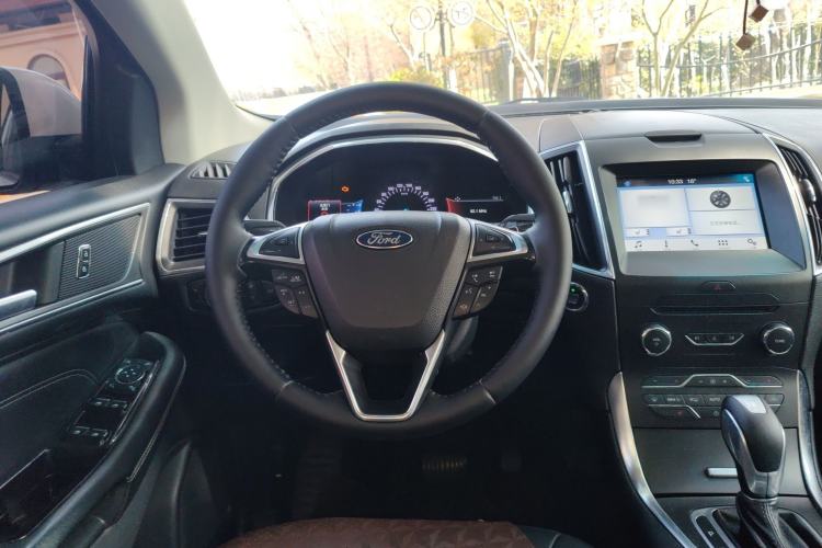 Used Ford Edge 2018 EcoBoost 245 Two-Wheel-Drive Titanium 7-Seater China VI Standard