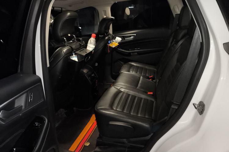 Used Ford Edge 2016 EcoBoost 245 Two-Wheel-Drive Titanium 7-Seater
