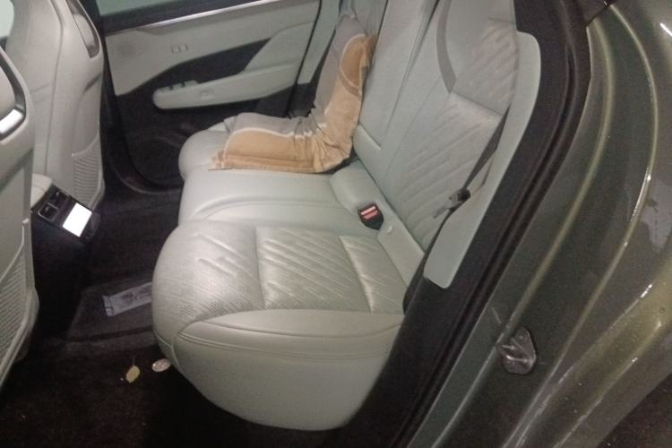 Used Zeekr 001 2024 WE Edition 95 kWh All-Wheel Drive Left Rear Seat