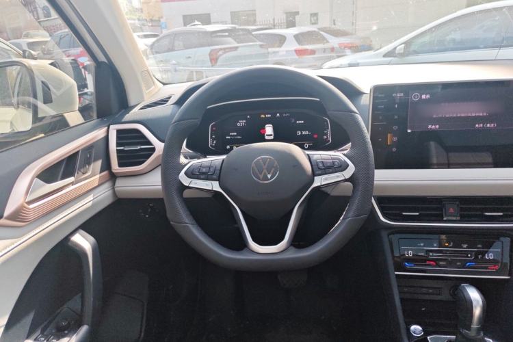 Used Volkswagen Tharu 2024 300TSI Two-Wheel-Drive Full Moon Edition
