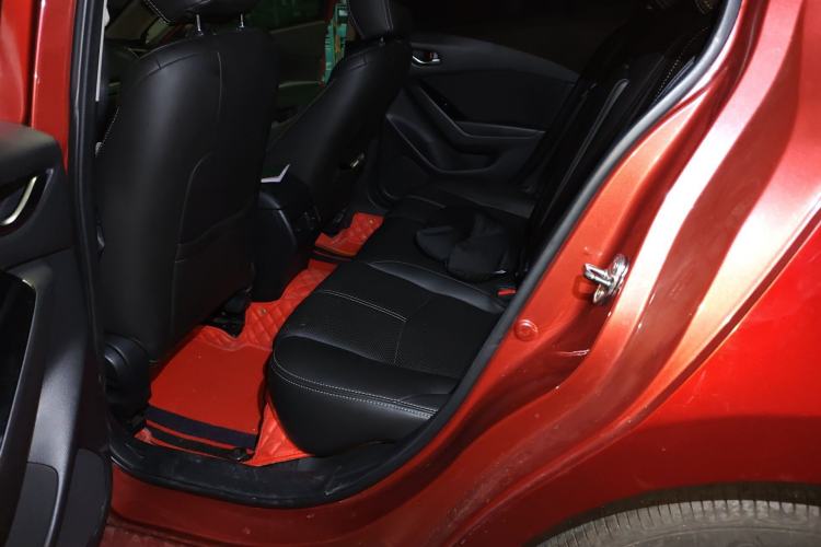 Used Mazda 3 Axela 2017 Sedan 1.5L Automatic Luxury Model Emission Standard China V
