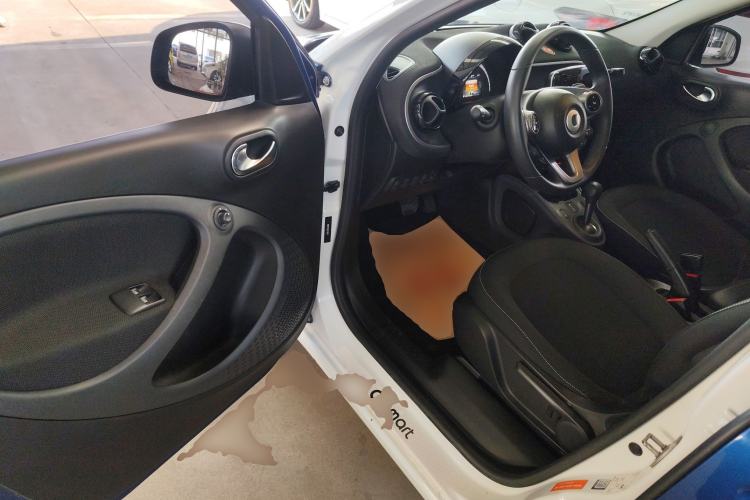 Used smart forfour 2018 1.0L 52kW Passion Edition
