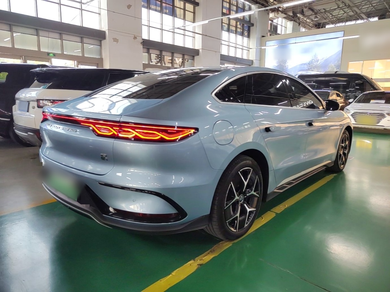 BYD Han 2024 EV Glory Edition 605KM Front-Wheel-Drive Premium Model — снимка 6