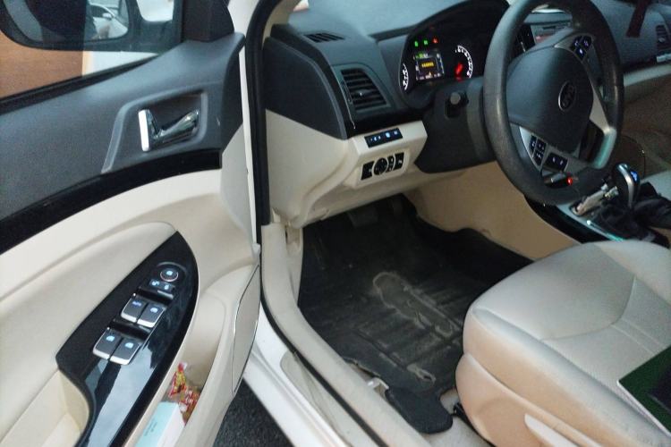 Used BYD e5 2017 300 Prestige Edition
