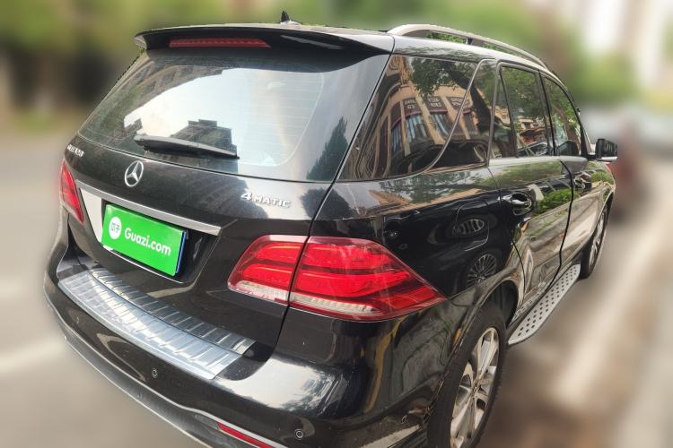 Used Mercedes-Benz GLE 2017 GLE 320 4MATIC Dynamic Model Rear Right 45 Deg