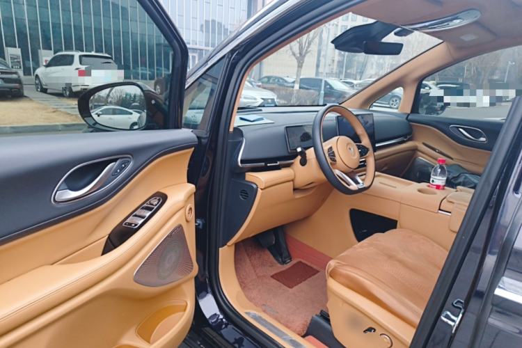 Used VOYAH Dream 2025 PHEV Four-Wheel-Drive Flagship Version – Qiankun Edition Driver Seat