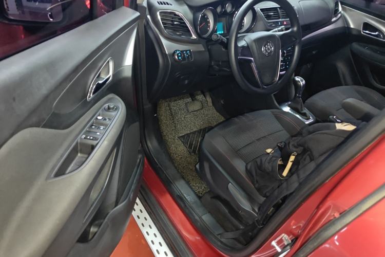 Used Buick Encore 2015 1.4T Automatic Two-Wheel Drive Urban Elite Version Driver Seat