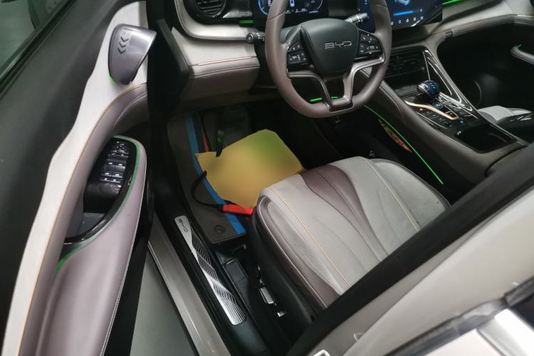 Used BYD Frigate 07 2023 DM-i 100KM Flagship Model Driver Seat