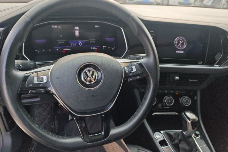 Used Volkswagen Sagitar 2021 280TSI DSG Excellence Edition Center Console