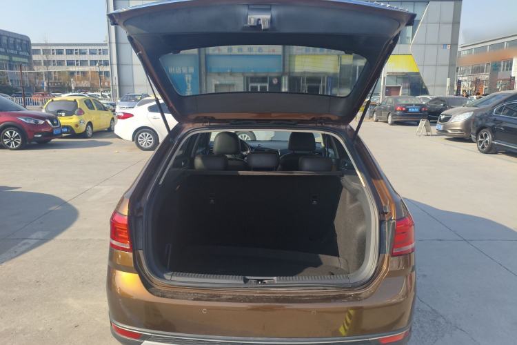 Used Volkswagen Cross Lavida 2017 230TSI DSG Luxury Edition