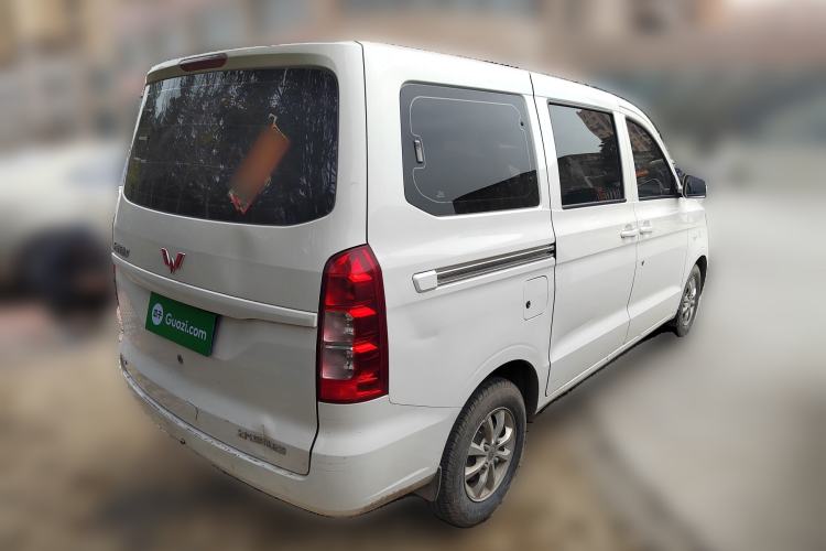 Used Wuling Hongguang V 2019 1.5L Enjoyment Version China VI LAR