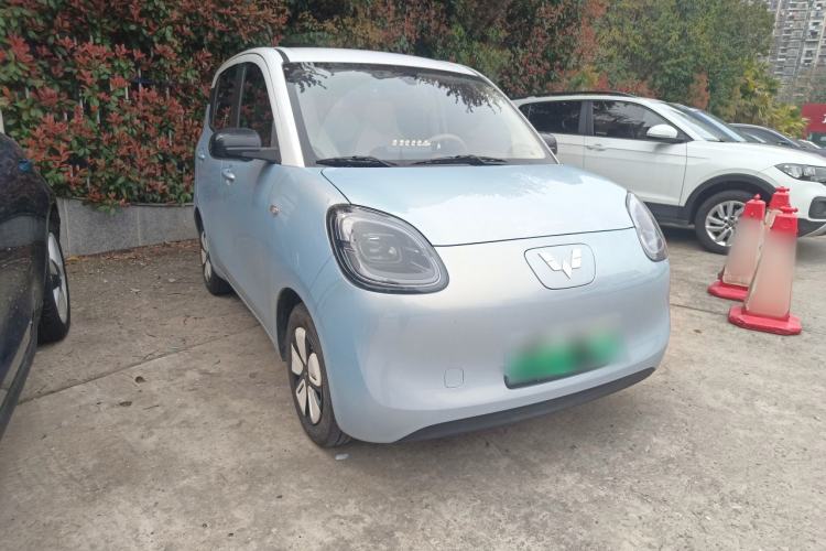 Used Wuling Hongguang MINIEV 2025 Four-Door Version Zhenxiang+ Edition Front Right 45 Deg