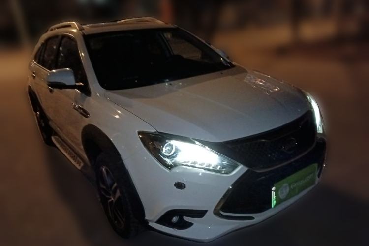 Used BYD Tang New Energy 2015 2.0T Four-Wheel-Drive Flagship Model
