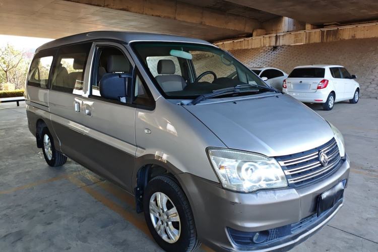 Used FORTHING Lingzhi 2015 M5 Q7 2.0L 7-seat Long-Wheelbase Comfort Model