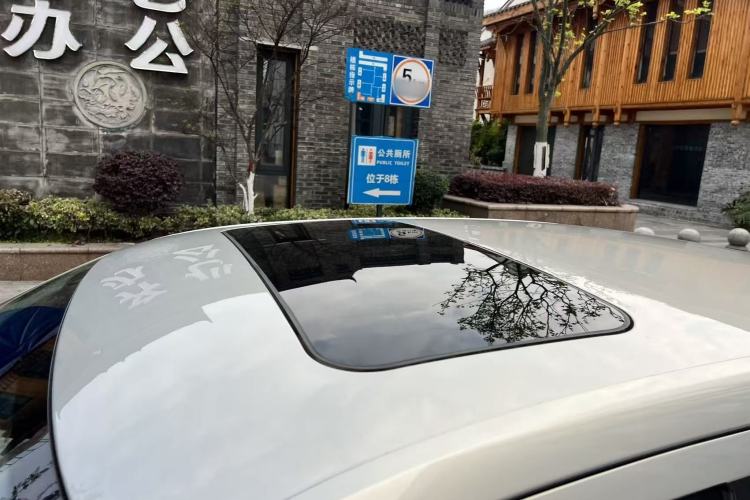 Used Volkswagen Lavida 2017 230TSI DSG Comfort Edition Roof