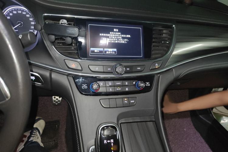 Used Buick LaCrosse 2016 Revised Version 28T Elite Edition Audio And AC Panel