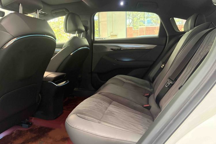 Used VOYAH PASSION 2024 PHEV Four-Wheel Drive Ultra-Long Range Flagship Model