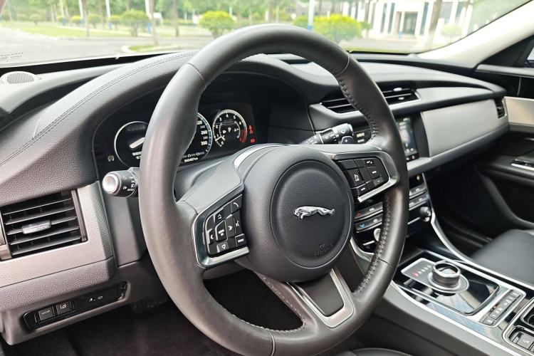 Used Jaguar XFL 2020 XFL 2.0T P200 Two-Wheel-Drive Elite Edition