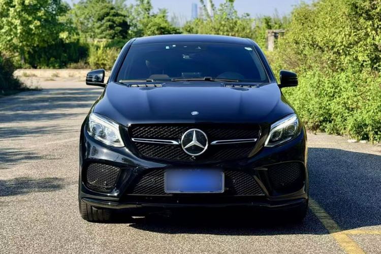 Used Mercedes-Benz GLE Coupe 2017 GLE 500 4MATIC Coupe SUV Exterior 1