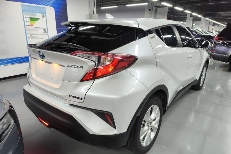 Used Toyota IZOA 2021 Dual-Motor 2.0L Yixiang Edition
