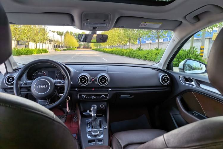 Used Audi A3 2014 Limousine 35 TFSI Automatic Comfort Model