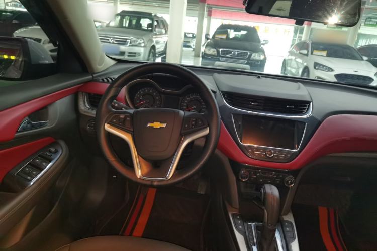 Used Chevrolet Malibu 2017 1.5T Automatic Luxury Edition Steering Wheel