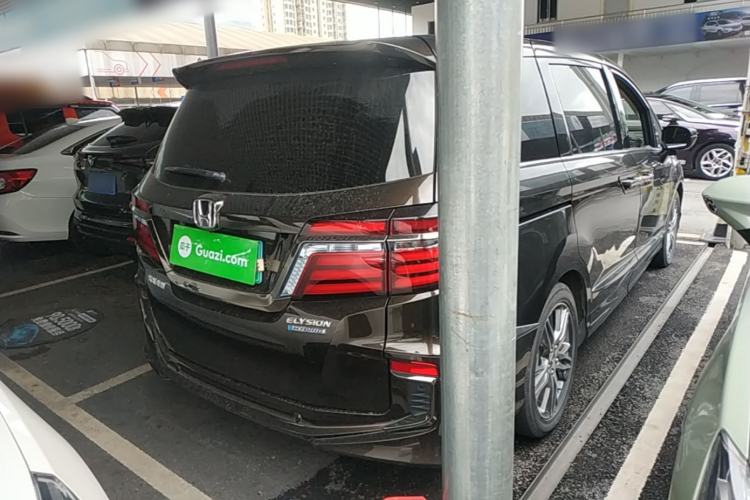 Used Honda Elysion 2019 2.0L Hybrid Supreme Edition Rear Right 45 Deg