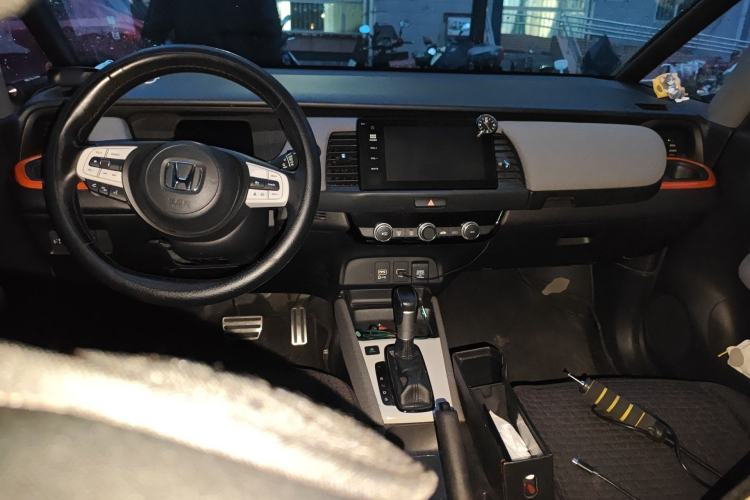 Used Honda LIFE 2021 1.5L CVT SPO-SS Dynamic Edition Center Console