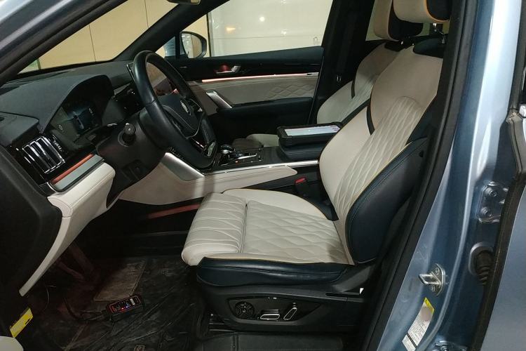 Used BYD Tang New Energy 2022 EV 635 km All-Wheel-Drive Flagship Model
