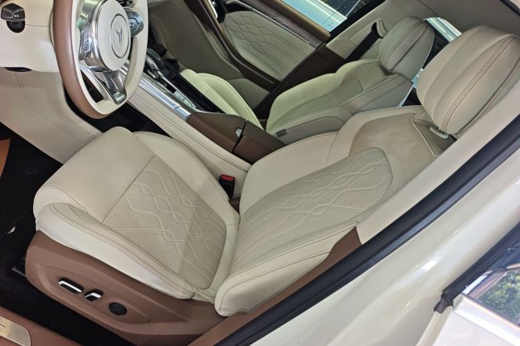 Used VOYAH FREE 2021 Four-Wheel Drive Standard Range-Extended Exclusive Luxury Package Left Front Seat