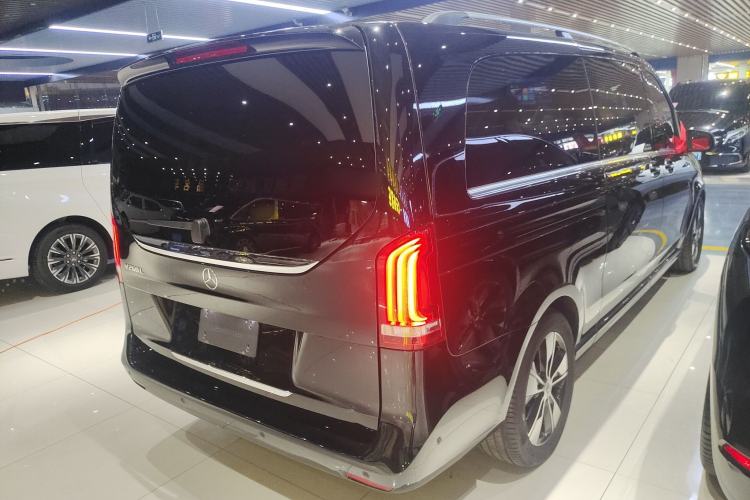 Used Mercedes-Benz V-Class 2022 V 260 L Long Wheelbase Prestige Edition
