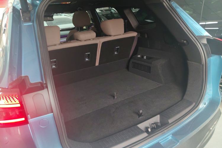 Used Chery Tiggo 8 PLUS C-DM 2025 1.5T 116 km Prestige Version 5 Seats