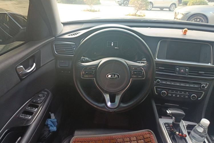 Used Kia K5 New Energy 2018 2.0L ZhiZun Edition
